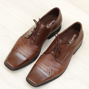 Zapato Marrón Con Cordón con Detalles